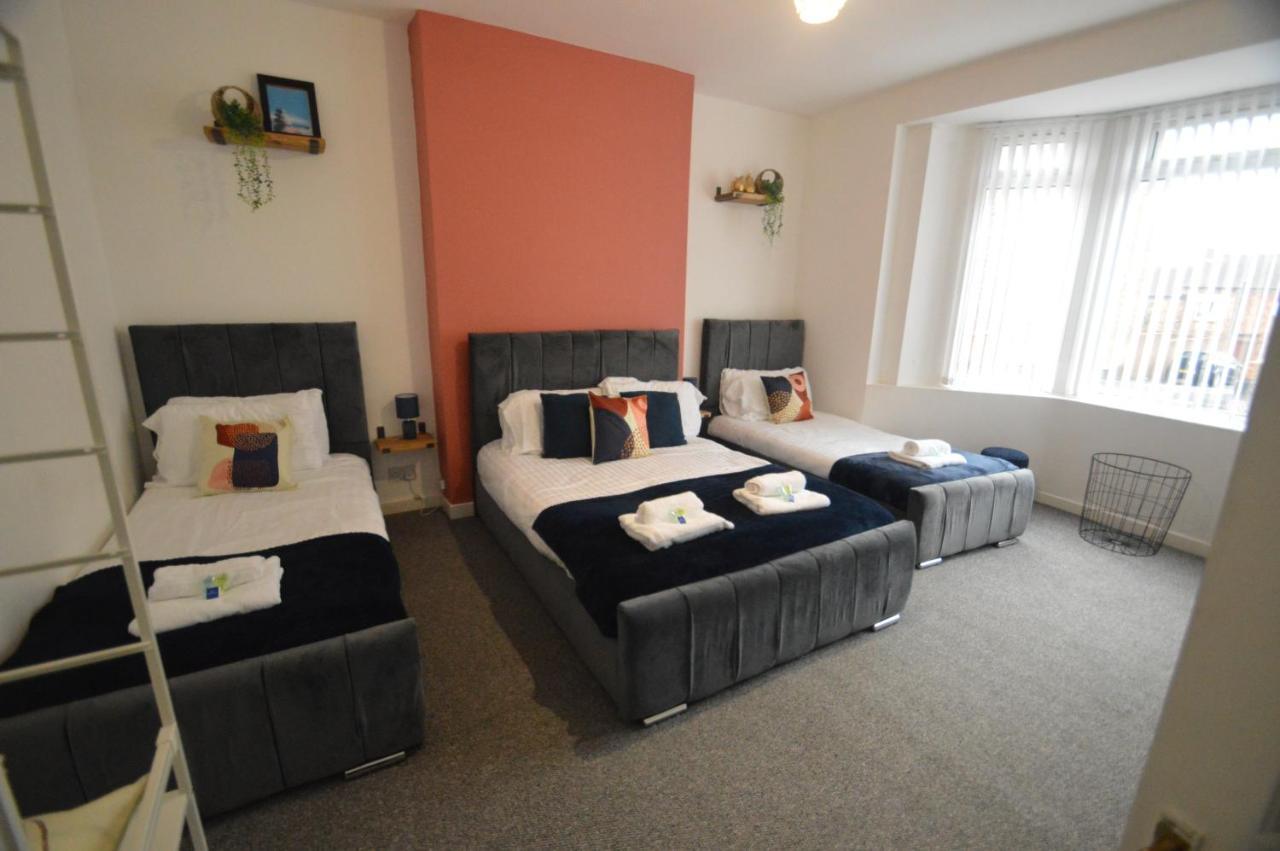 Spacious And Homely 2 Bedroom Flat - Suitelivin ゲーツヘッド エクステリア 写真